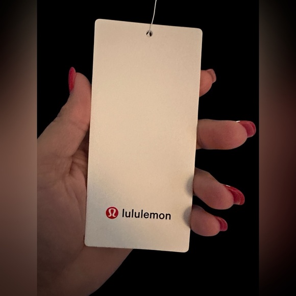 ⭐️NWT⭐️ Lululemon Nulu Slim-Fit High-Rise Skirt. Sz. 8 - Picture 8 of 8